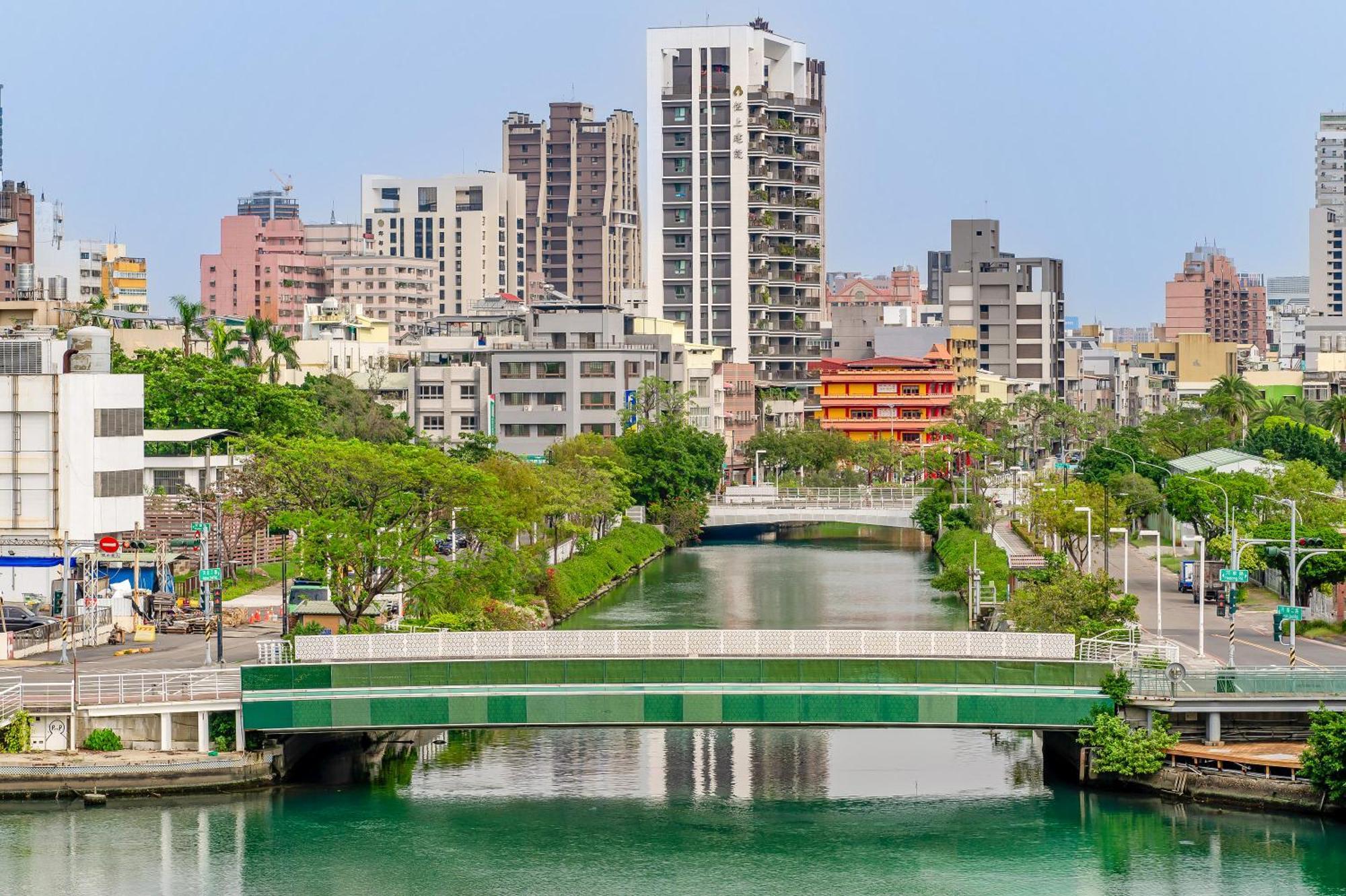Check Inn Express Kaohsiung Love River Dış mekan fotoğraf