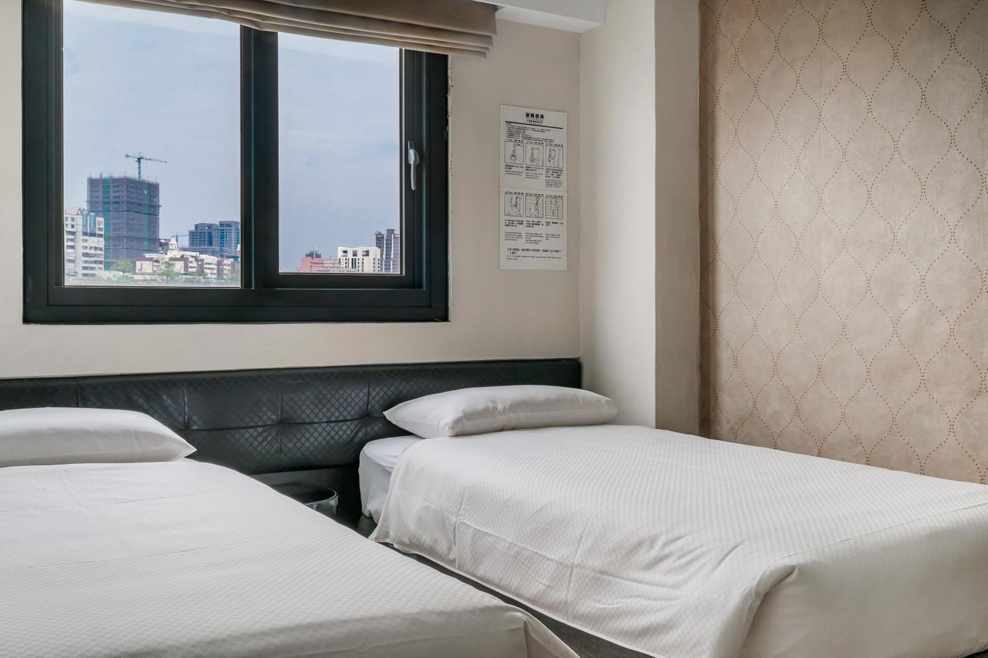 Check Inn Express Kaohsiung Love River Dış mekan fotoğraf