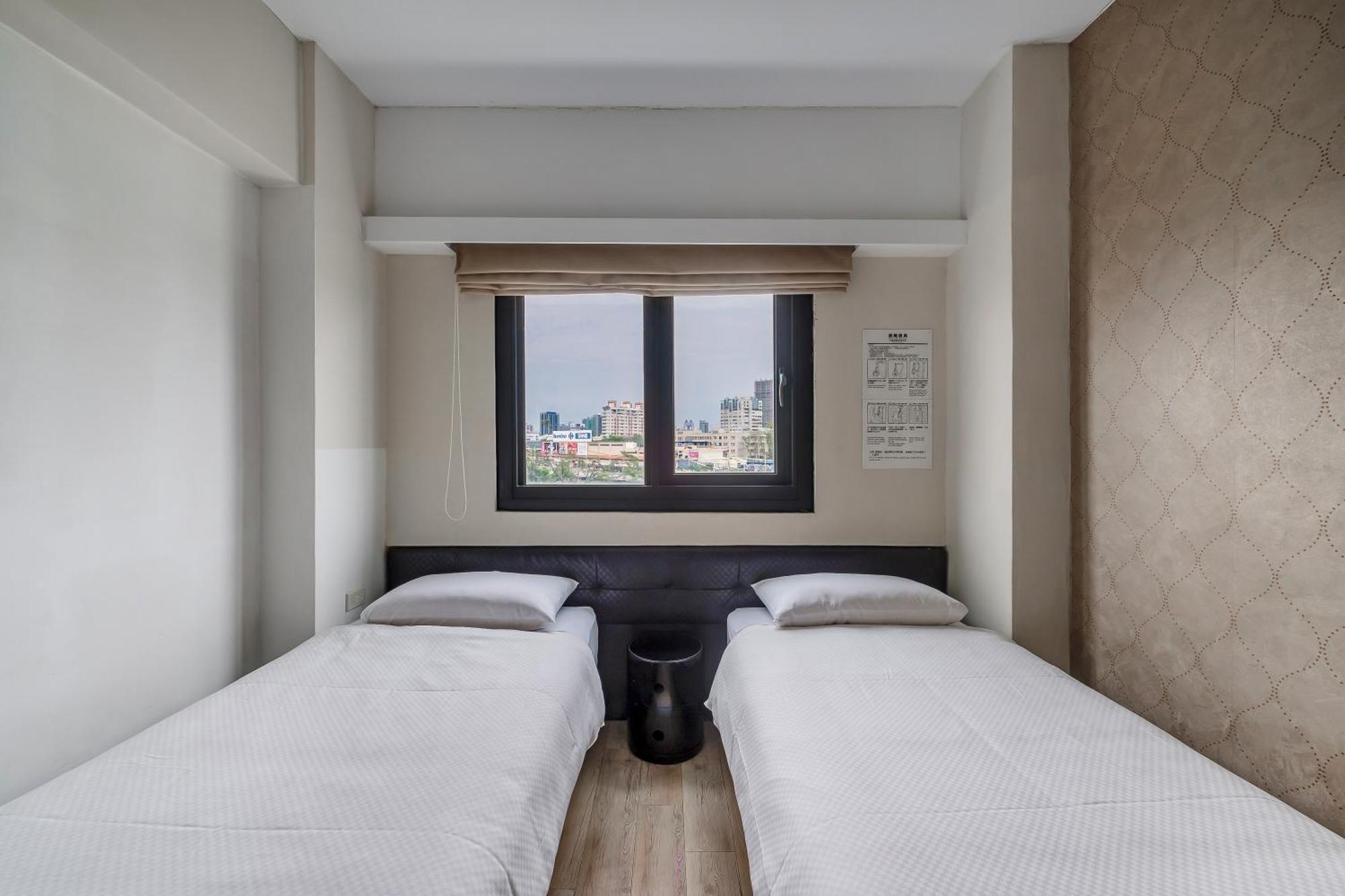 Check Inn Express Kaohsiung Love River Dış mekan fotoğraf