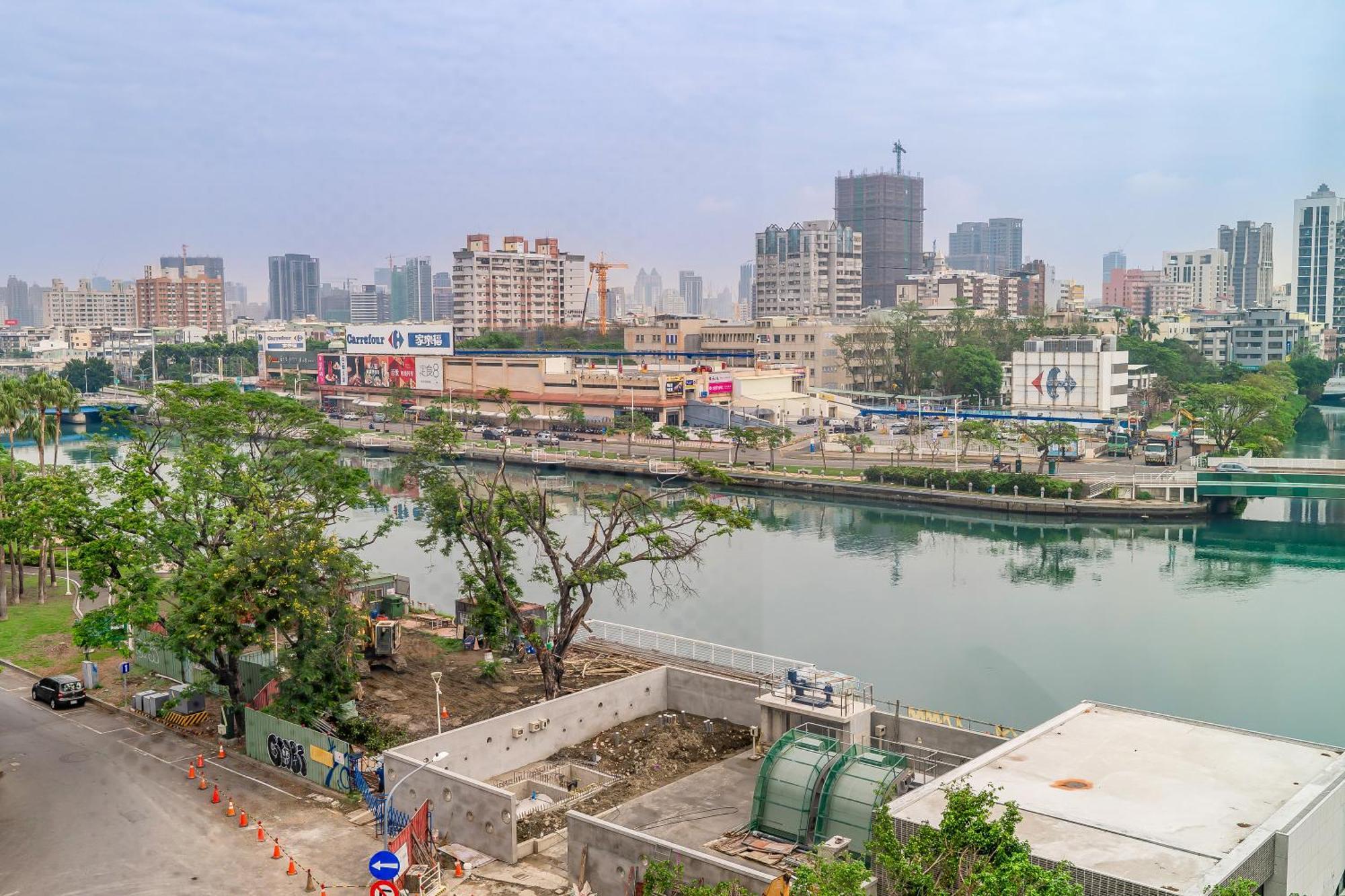 Check Inn Express Kaohsiung Love River Dış mekan fotoğraf